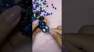 Vídeo aula disponível aqui no canal. #chinelocustomizado #empreendernoartesanato #feitapormim