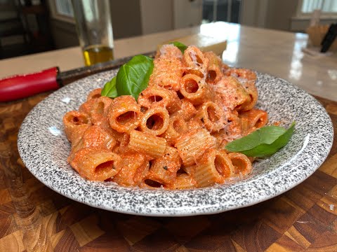 Video: Recipe: Pasta With Tomatoes And Ricotta On RussianFood.com