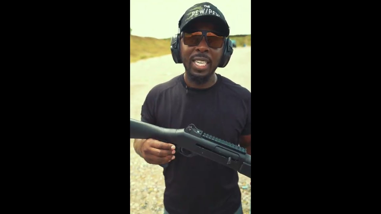 30 Second Review Of The Benelli M4 Semi Auto Shotgun