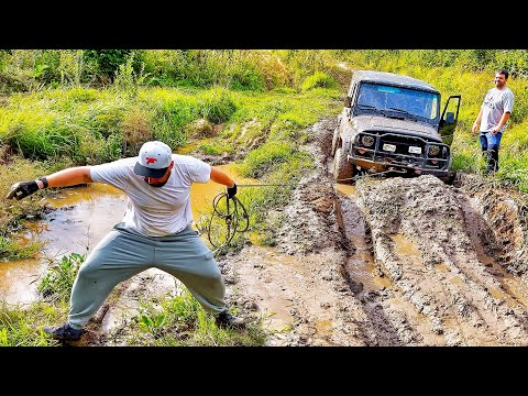 I bought a UAZ BARS and got way too overconfident.