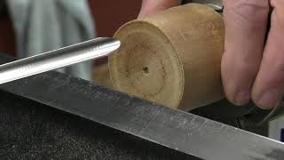 Woodturning  Beginners Guide Revisited #5  The Spindle Gouge