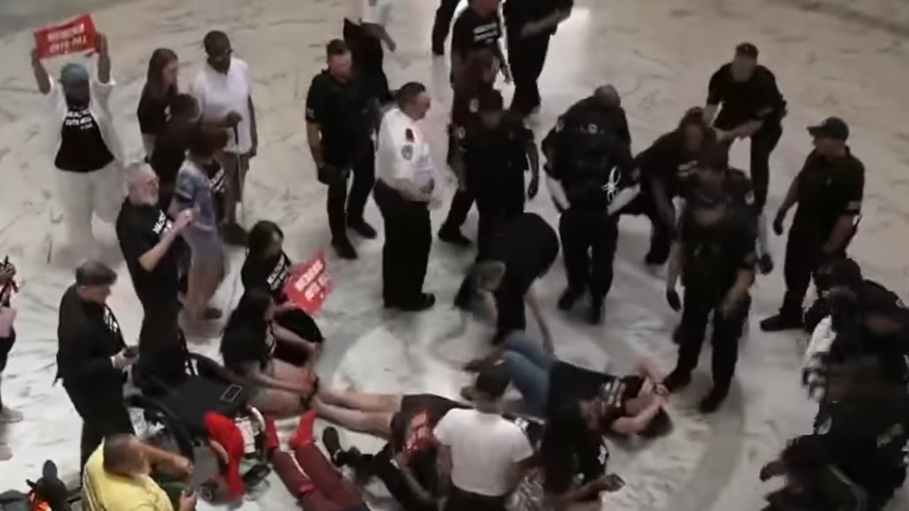 Radicals Storm Capitol and Carry Out 'Insurrection' Against Trump-Backed Bill