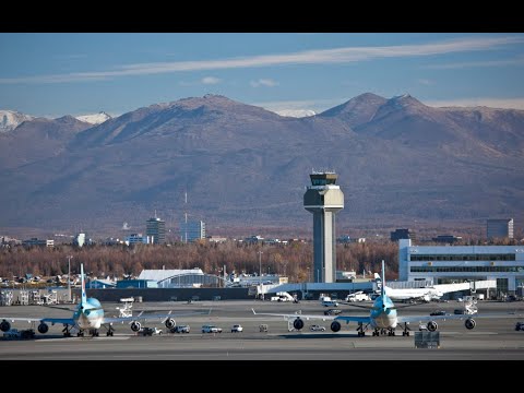 Video: Nhà ga nào ở Alaska tại JFK?