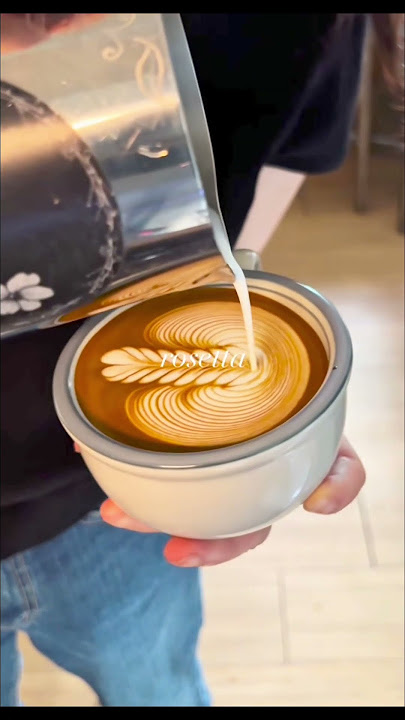 Tutorial Rosetta 🌿 Coffe Latte art #barista #espressoyourself #coffee #shorts #shortvideo