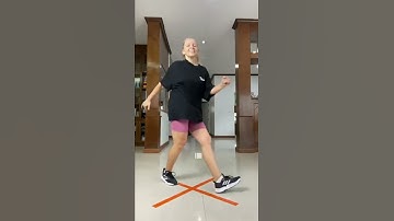 Learning shuffle dance every day challenge #shuffle #shuffledance #шаффл