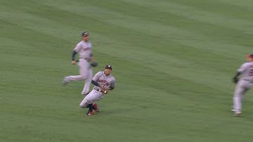 HOU@LAA: Correa makes a basket grab in shallow left