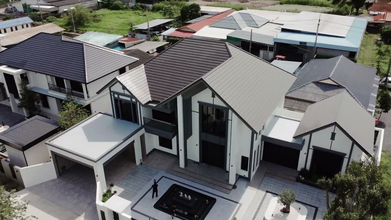 ผลงานรับสร้างบ้านสไตล์ NEW ENGLISH LUXUARY CLASSIC โดย Perfect Life Construction