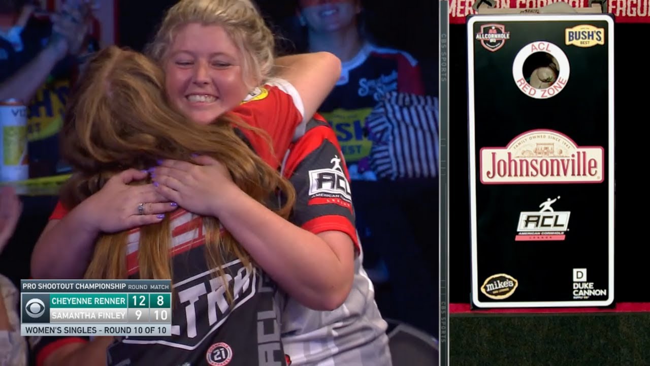 RENNER GETS A RING 💍