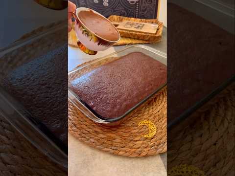 بدون بيض او حليب الذ كيكة شيكولاته بهشاشة تجنن