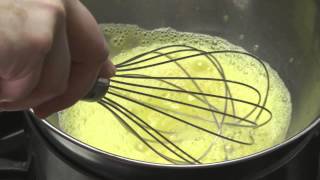 How to Make Hollandaise Sauce