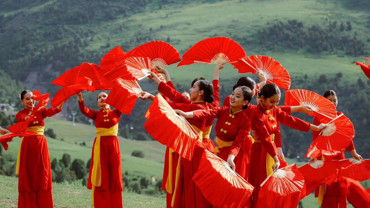Китайский танец, Народный ансамбль «Айкөл» Руководитель: Омурова Нурайым Жекшенбековна