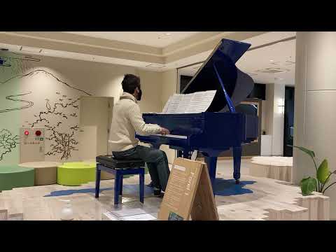 『白日 / King Gnu』を真っ青なピアノで弾いてみた【JR長浜駅東口 えきまちテラス長浜】