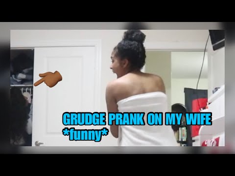 epic-grudge-prank-on-my-wife-*jumps-out-her-towel*-😂