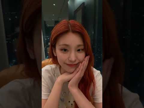 210607 Itzy Hwang Yeji Instagram Live