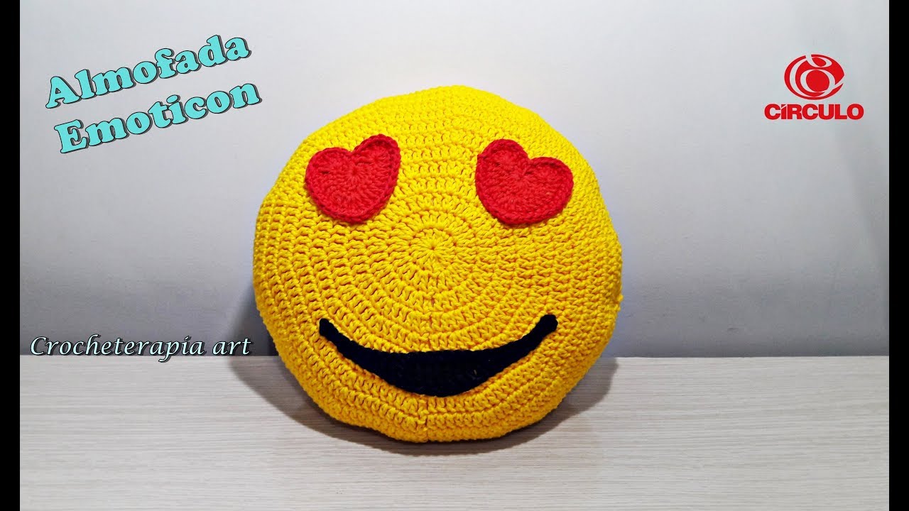 Almofada de crochê Emoticon