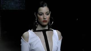 Mariana Valentina Fall Winter 2017 Collection Runway Show Nolcha Shows Nyfw2017 Fashion Week.