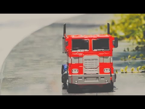 Transformers StopMotion Replay Optimus Prime <strong>Megatron</strong> Bumblebee Barricade Vehicles Car Robot Toys