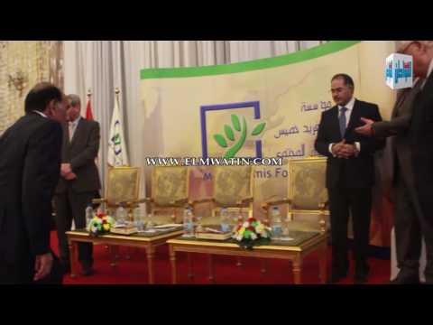 المواطن شاهد موقف محرج ل فريد خميس بحضور عدد من الوزراء
