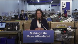 Alberta Premier Danielle Smith announces re-indexing of financial benefits – November 28, 2022