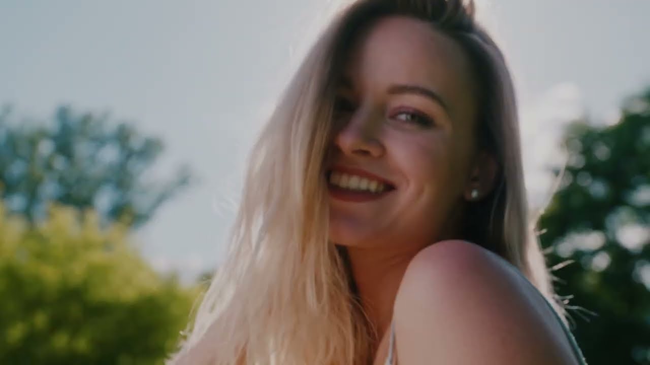 The Noize - Pretty Baby (Official Music Video)