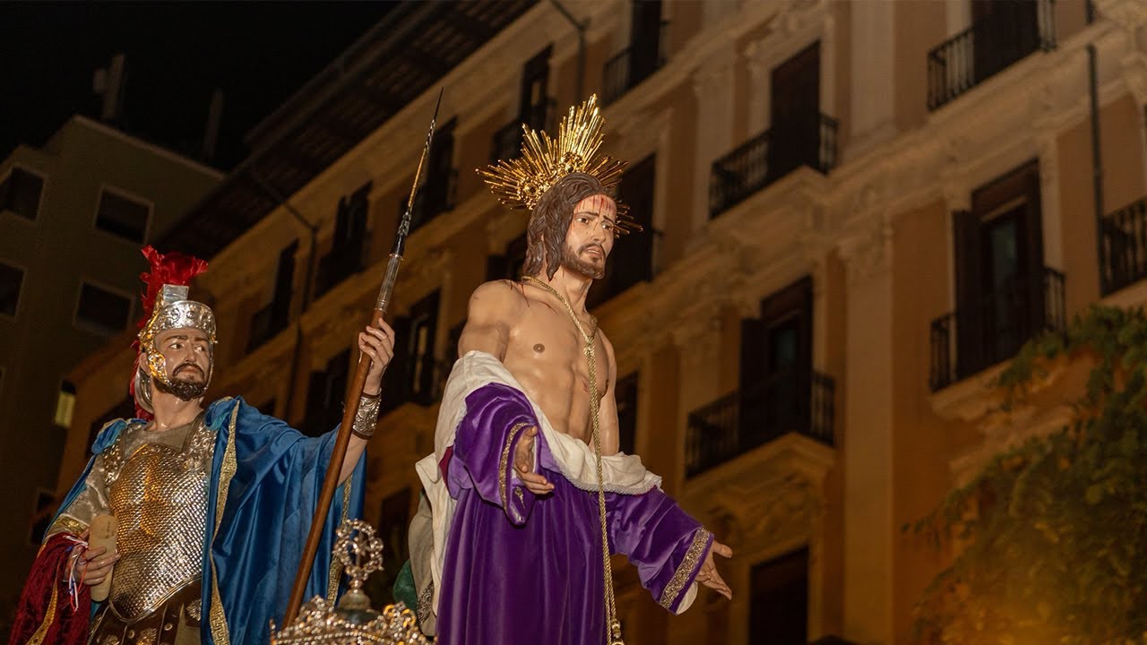 Entrada Concatedral de San Nicolás | Jesús Despojado, 2025. A.M. Cruz Roja