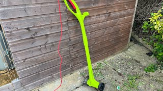 Garden Gear Electric Weed Sweeper 140 Watts (Weed Sweeper & 4 Brushes)