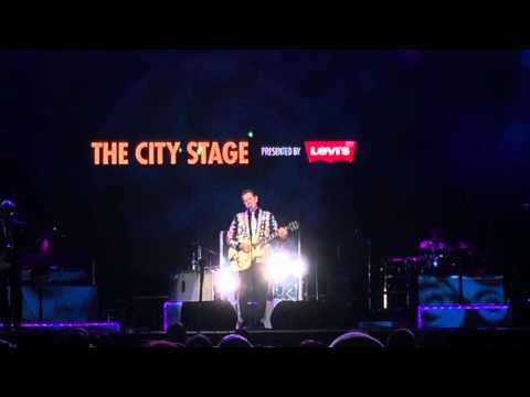 Chris Isaak -