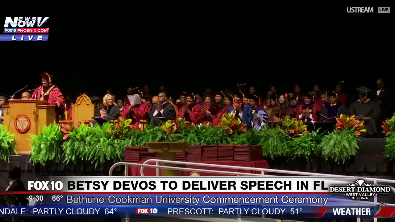 camera iphone 8 plus apk FNN: Omarosa Gets BOOED at Bethune-Cookman University (Historically Black College) Commencement