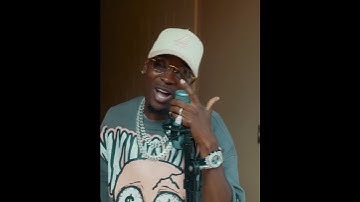 Erealist - Bigger Than Program (Mic Performance)