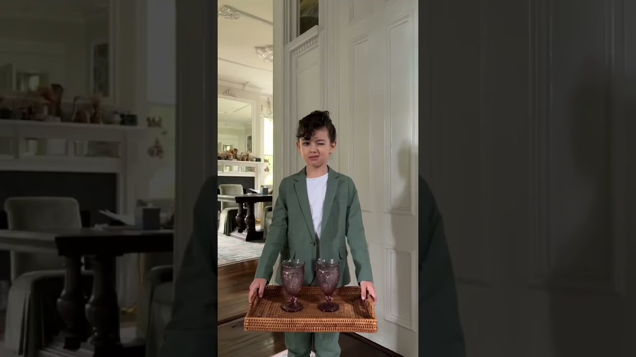 Complete your regency aesthetic with a Ruggable x Bridgerton rug✨ 