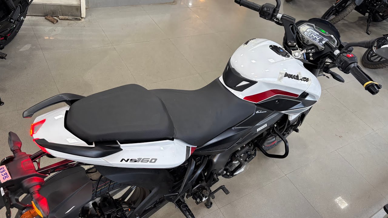 All New Bajaj Pulsar NS160 USD Model Details Review | On Road Price New Update features