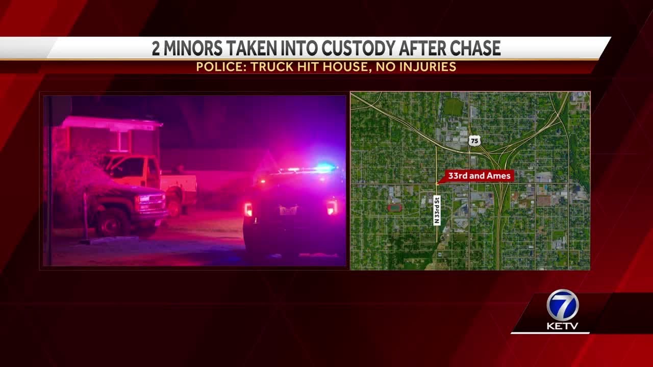Two minors in custody after police chase - YouTube