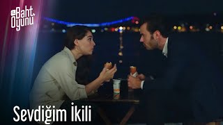 En Sevilen Bora Doğrusöz Sahneleri
