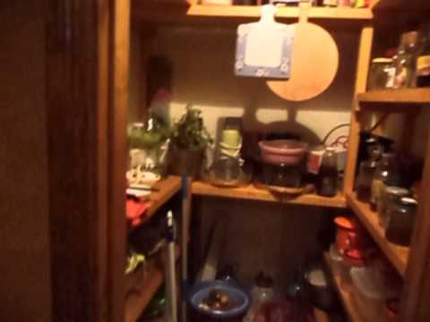 იყიდება 8 ოთახიანი ბინა საბურთალოზე