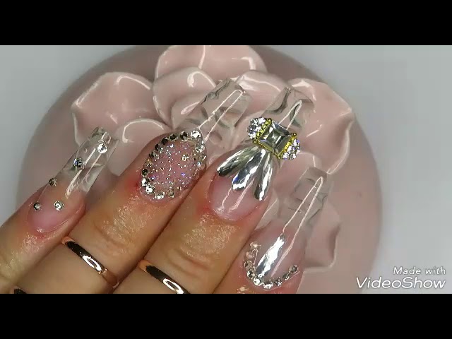 Uñas translucidas con efecto burbuja o gota de agua en uñas cuadradas con  curva c - thptnganamst.edu.vn