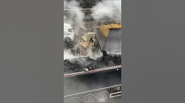 Cat Wheel Loader Loading Coal On Trucks! #shorts