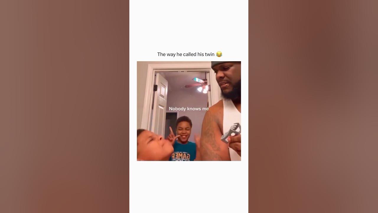 The vocals thooooo🔥🔥🔥😂😂😂😂#twins #funny #voice