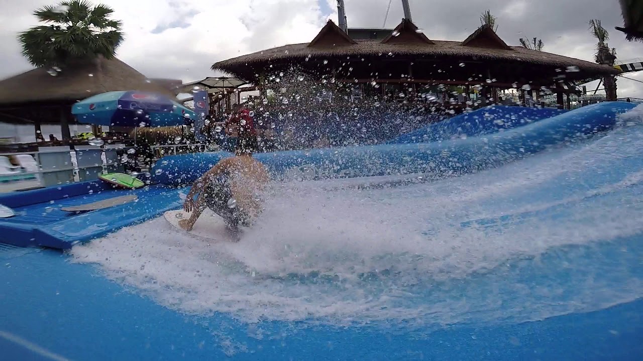 Flo Rider Cartoon Crazy Tricks on the FlowRider at Cartoon Network Amazone in Pattaya ...
