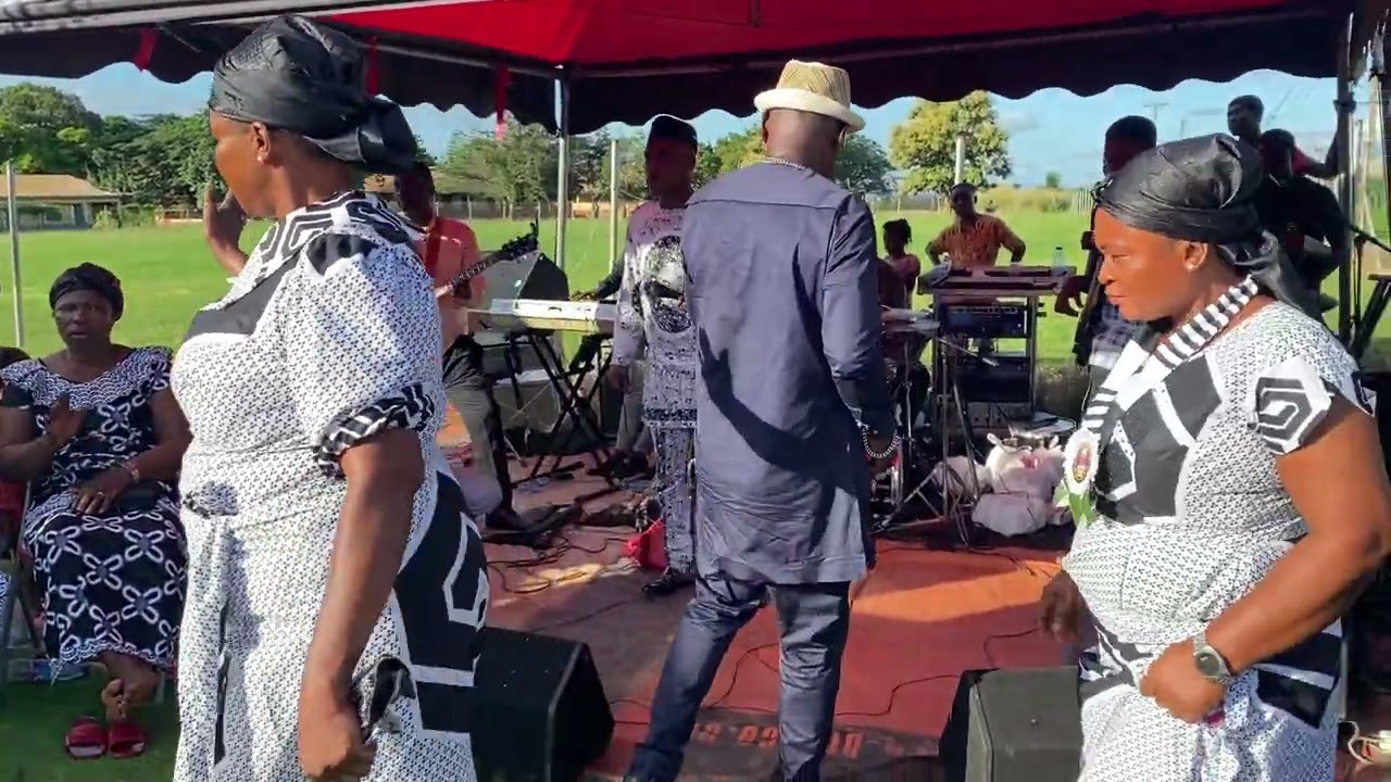 Nana Aboagye Dacosta performs Odo mene wo beko  with Abibirem Band Kindly comment