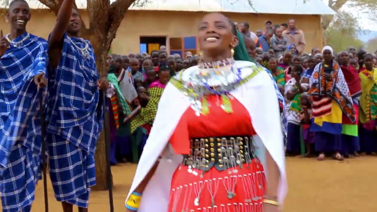 Live Performance,  Tumaini kutoka Orkesumett Simanjiro utapenda