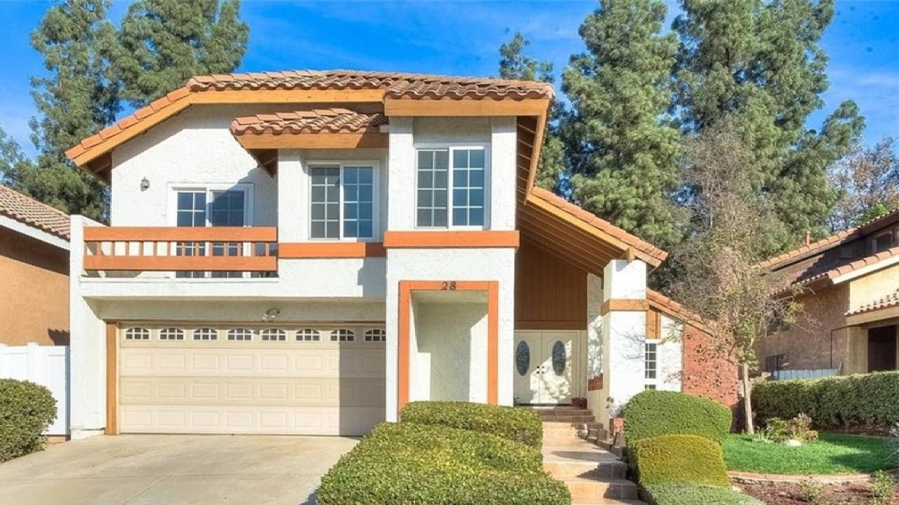 28 Mesa Ridge Drive, Phillips Ranch, CA Presented by Yensley Barrows