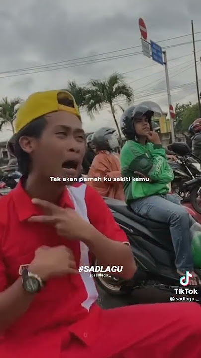 Abang SPBU viral.menyanyikan lagu kangen band 😂🤣