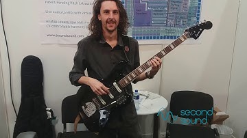 Maxime Graf bass guitar to MIDI on MicroKORG