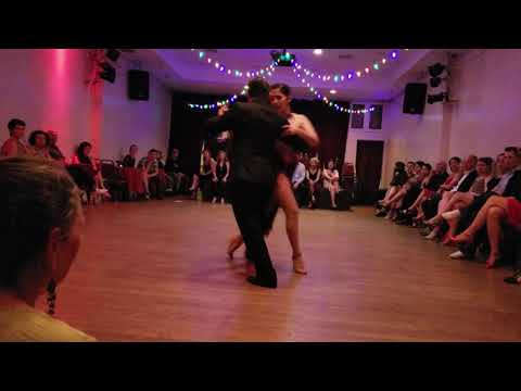 Argentine tango: Carlos & Maureen Urrego - La Serenata de Ayer