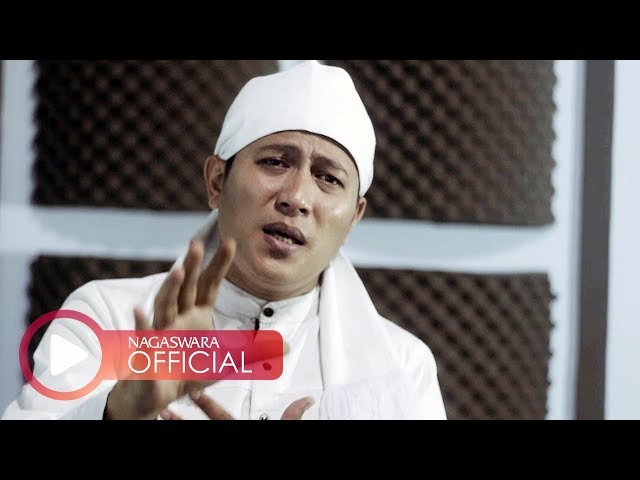 Abad 21 - Menangis Dalam Sujud (Official Music Video NAGASWARA) #music class=