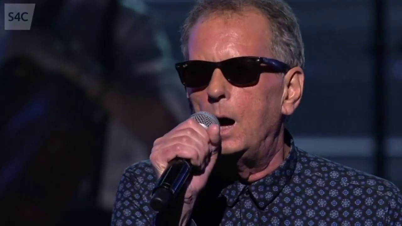 Geraint Jarman - Merch Tŷ Cyngor