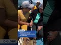 Mulher tem celular 'roubado' por peixe-voador nas Filipinas