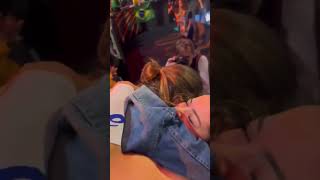 Carol Galibiyet Sevincini Sevgilisiyle Paylaşıyor