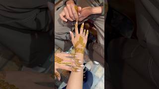 ￼treating design #mehndi #viralvideo #henna #explore #ytshorts #art #youtubeshorts #hennadesign