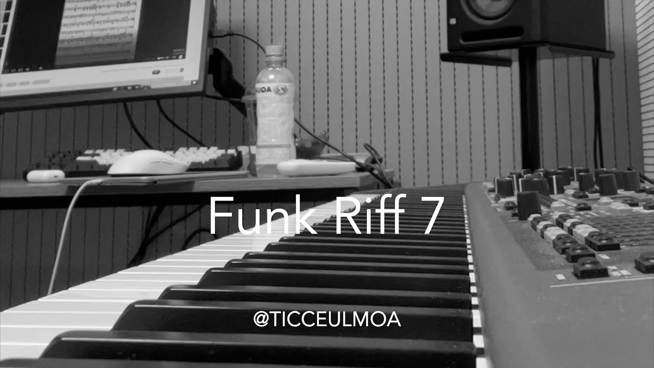 Funk Riff 7 - YouTube